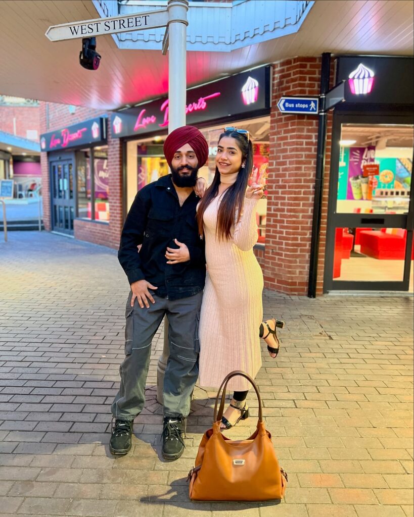 Kulhad Pizza Couple MMS Video